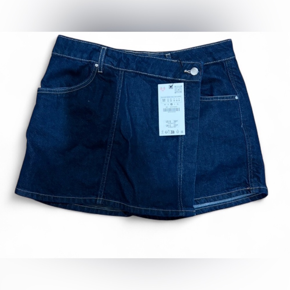 ‼️ SOLD‼️‼️ Dark Denim Mini Skort